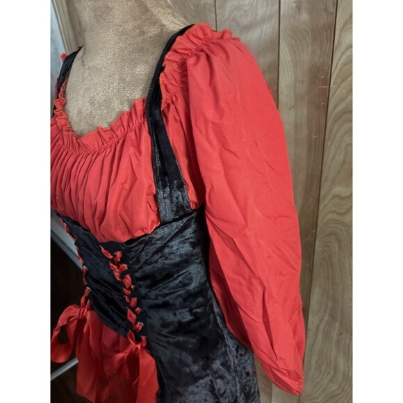 Leg Avenue Women's Vixen Pirate Wench Costume Red/Black Velvet, Medium EUC - Picture 3 of 9
